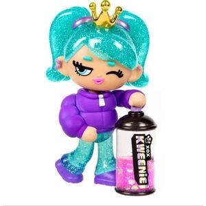 XOX Kweenie Fearless Kweens Series Kween of Art Deluxe collectible Figure4” tall